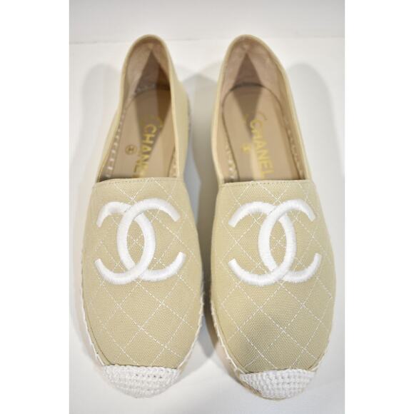 Chanel 20P Beige Canvas White Quilted CC Logo Classic Ballet Espadrille Flat 37 - Picture 2 of 12
